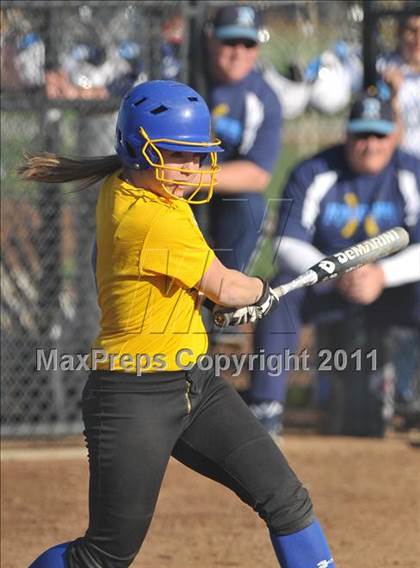 Thumbnail 3 in Reed vs. Del Campo (Victory Pre-Season T.O.C.) photogallery.