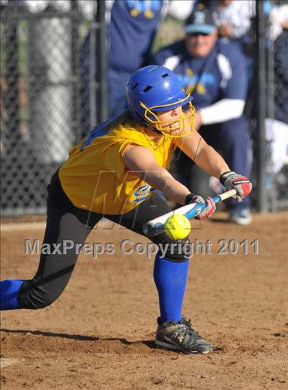Thumbnail 3 in Reed vs. Del Campo (Victory Pre-Season T.O.C.) photogallery.