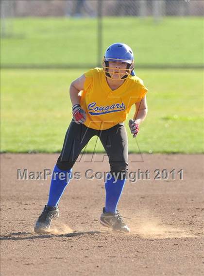 Thumbnail 3 in Reed vs. Del Campo (Victory Pre-Season T.O.C.) photogallery.