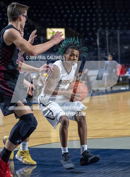 Thumbnail 2 in Eastlake vs. Lincoln (King's Showcase) photogallery.