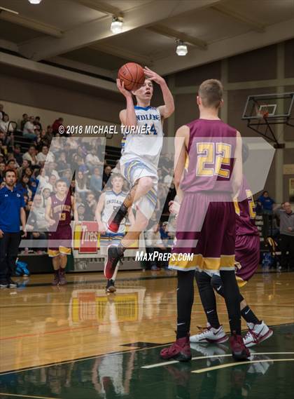 Thumbnail 2 in Butte Valley vs. Happy Camp (CIF D7 Northern Section Final) photogallery.