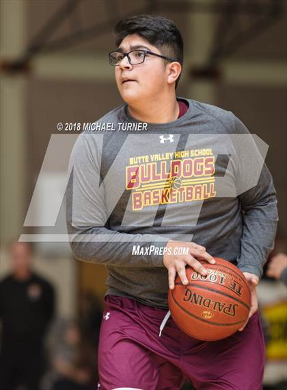 Thumbnail 3 in Butte Valley vs. Happy Camp (CIF D7 Northern Section Final) photogallery.