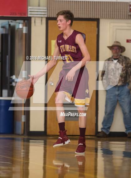Thumbnail 1 in Butte Valley vs. Happy Camp (CIF D7 Northern Section Final) photogallery.
