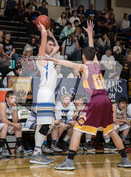 Thumbnail 3 in Butte Valley vs. Happy Camp (CIF D7 Northern Section Final) photogallery.