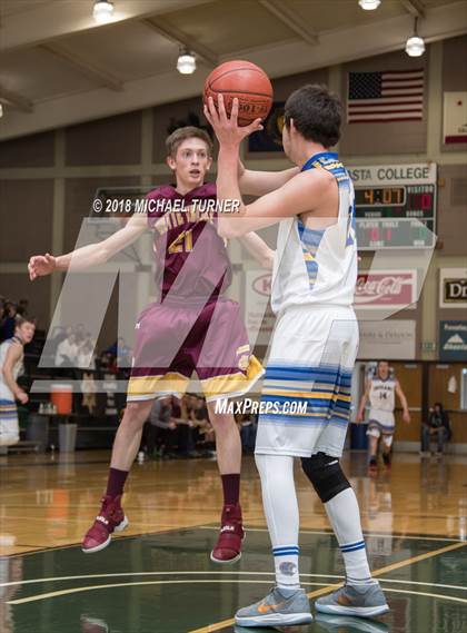 Thumbnail 3 in Butte Valley vs. Happy Camp (CIF D7 Northern Section Final) photogallery.