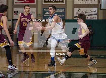 Thumbnail 1 in Butte Valley vs. Happy Camp (CIF D7 Northern Section Final) photogallery.