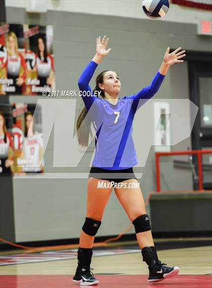 Thumbnail 3 in Robinson @ Lorena photogallery.