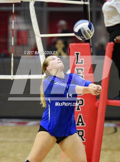 Thumbnail 3 in Robinson @ Lorena photogallery.