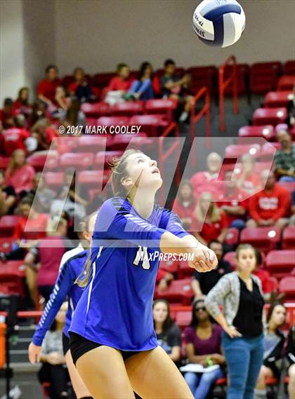 Thumbnail 1 in Robinson @ Lorena photogallery.