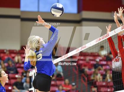Thumbnail 2 in Robinson @ Lorena photogallery.