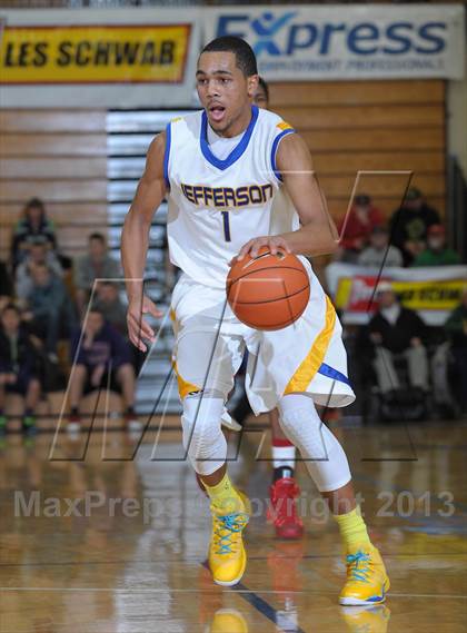 Thumbnail 3 in Jefferson vs. Churchill (Les Schwab Invitational) photogallery.