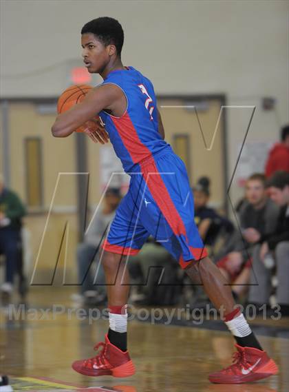 Thumbnail 3 in Jefferson vs. Churchill (Les Schwab Invitational) photogallery.