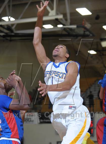 Thumbnail 3 in Jefferson vs. Churchill (Les Schwab Invitational) photogallery.