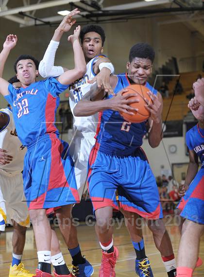 Thumbnail 2 in Jefferson vs. Churchill (Les Schwab Invitational) photogallery.