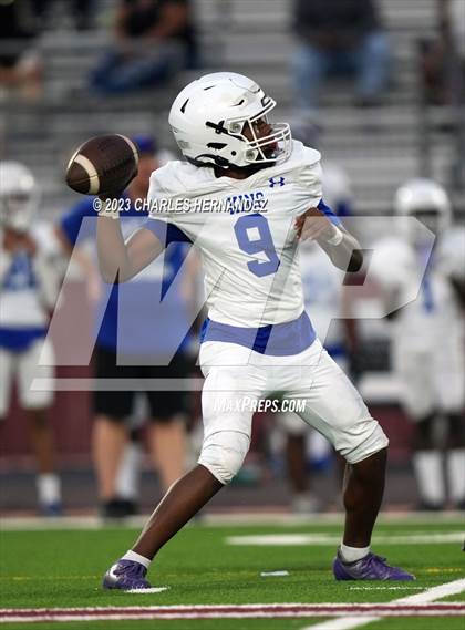 Thumbnail 3 in King @ A&M Consolidated (A Teams) photogallery.
