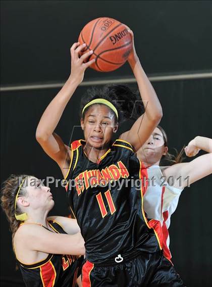 Thumbnail 1 in Orange Lutheran vs Etiwanda (OC Championships) photogallery.