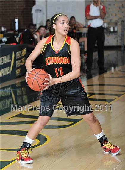 Thumbnail 2 in Orange Lutheran vs Etiwanda (OC Championships) photogallery.