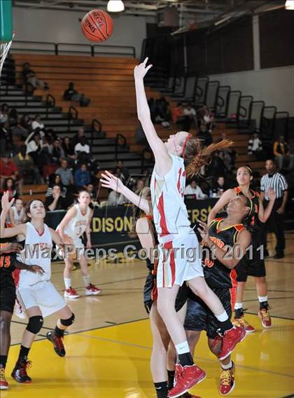 Thumbnail 1 in Orange Lutheran vs Etiwanda (OC Championships) photogallery.