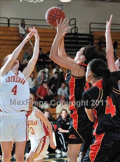 Thumbnail 3 in Orange Lutheran vs Etiwanda (OC Championships) photogallery.