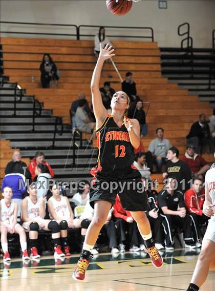 Thumbnail 2 in Orange Lutheran vs Etiwanda (OC Championships) photogallery.