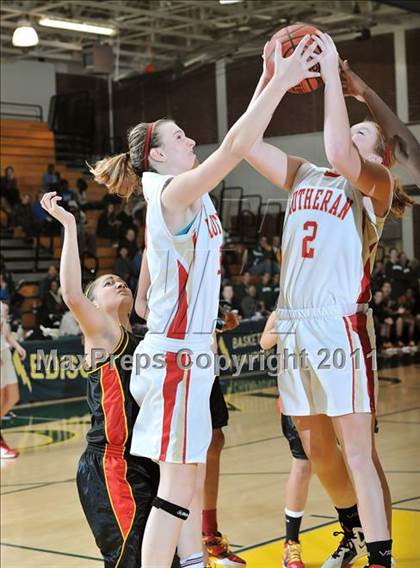 Thumbnail 2 in Orange Lutheran vs Etiwanda (OC Championships) photogallery.
