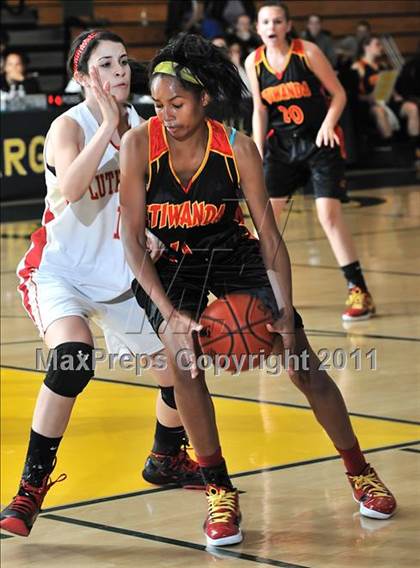 Thumbnail 3 in Orange Lutheran vs Etiwanda (OC Championships) photogallery.