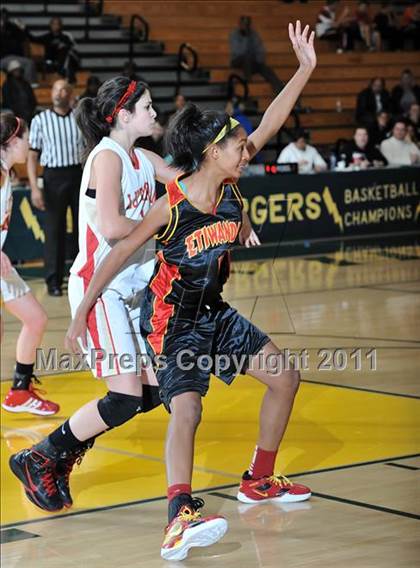 Thumbnail 2 in Orange Lutheran vs Etiwanda (OC Championships) photogallery.