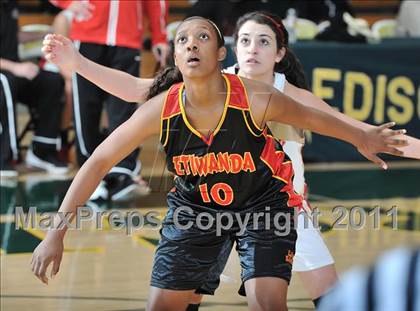 Thumbnail 3 in Orange Lutheran vs Etiwanda (OC Championships) photogallery.