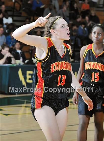 Thumbnail 3 in Orange Lutheran vs Etiwanda (OC Championships) photogallery.