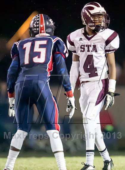 Thumbnail 1 in Aquinas vs Riverside (LHSAA Division III Regional Playoff)  photogallery.