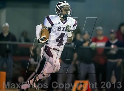 Thumbnail 1 in Aquinas vs Riverside (LHSAA Division III Regional Playoff)  photogallery.