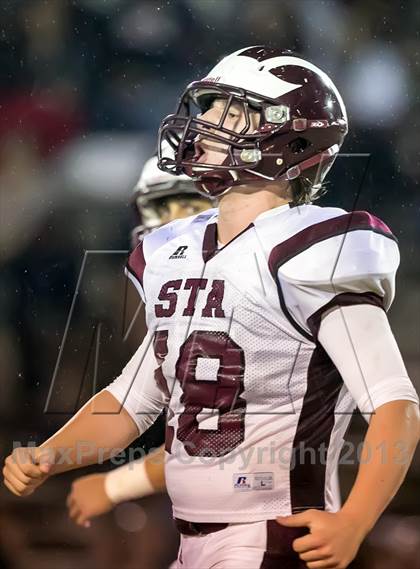 Thumbnail 2 in Aquinas vs Riverside (LHSAA Division III Regional Playoff)  photogallery.