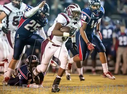 Thumbnail 1 in Aquinas vs Riverside (LHSAA Division III Regional Playoff)  photogallery.
