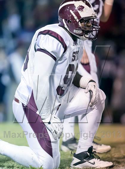 Thumbnail 3 in Aquinas vs Riverside (LHSAA Division III Regional Playoff)  photogallery.