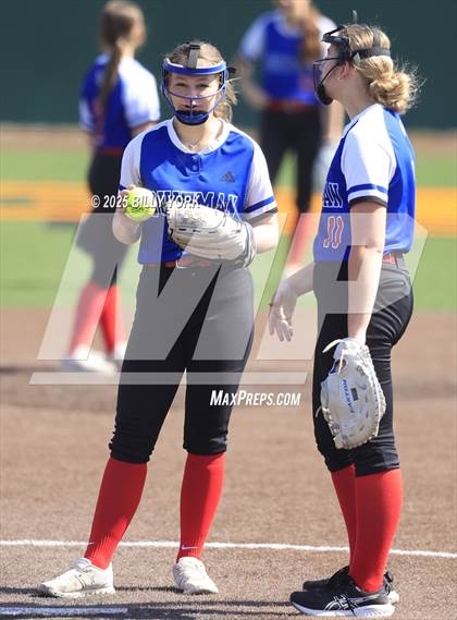 Thumbnail 1 in Quitman vs Malakoff photogallery.