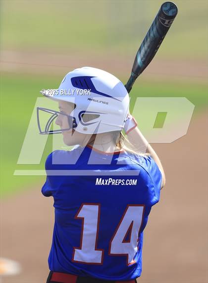 Thumbnail 1 in Quitman vs Malakoff photogallery.