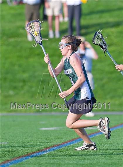 Thumbnail 2 in Dartmouth vs. Needham (MIAA Division 1 South 1st Round) photogallery.