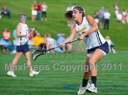 Thumbnail 1 in Dartmouth vs. Needham (MIAA Division 1 South 1st Round) photogallery.