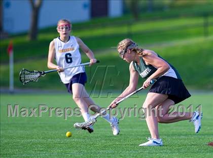 Thumbnail 3 in Dartmouth vs. Needham (MIAA Division 1 South 1st Round) photogallery.