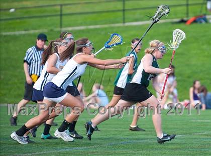 Thumbnail 3 in Dartmouth vs. Needham (MIAA Division 1 South 1st Round) photogallery.