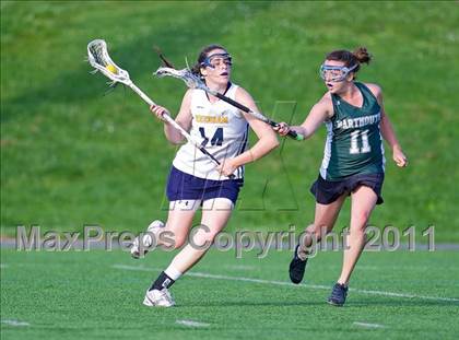 Thumbnail 2 in Dartmouth vs. Needham (MIAA Division 1 South 1st Round) photogallery.