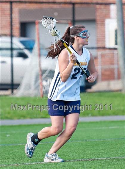 Thumbnail 1 in Dartmouth vs. Needham (MIAA Division 1 South 1st Round) photogallery.