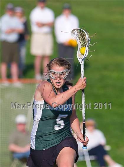 Thumbnail 2 in Dartmouth vs. Needham (MIAA Division 1 South 1st Round) photogallery.