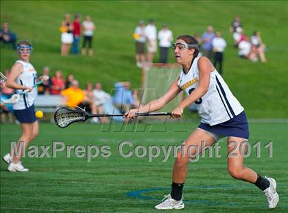 Thumbnail 3 in Dartmouth vs. Needham (MIAA Division 1 South 1st Round) photogallery.