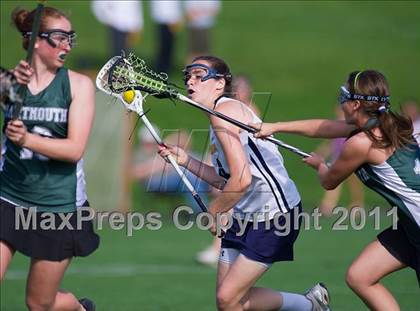 Thumbnail 2 in Dartmouth vs. Needham (MIAA Division 1 South 1st Round) photogallery.
