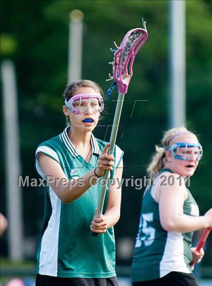 Thumbnail 2 in Dartmouth vs. Needham (MIAA Division 1 South 1st Round) photogallery.