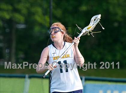 Thumbnail 2 in Dartmouth vs. Needham (MIAA Division 1 South 1st Round) photogallery.