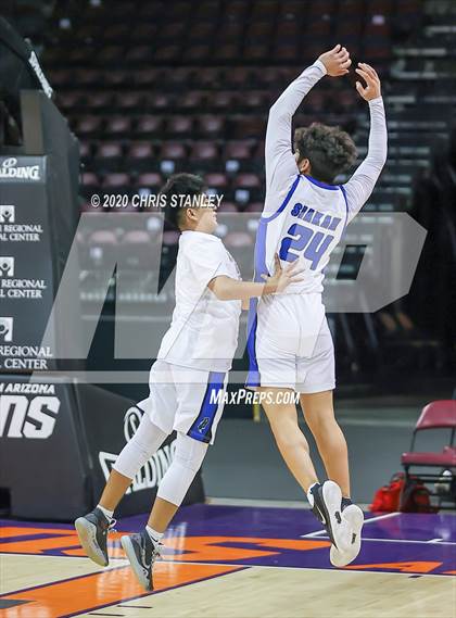 Thumbnail 1 in Duncan @ Baboquivari (AIA 1A Round 1 Playoff) photogallery.