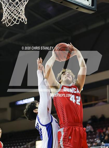 Thumbnail 2 in Duncan @ Baboquivari (AIA 1A Round 1 Playoff) photogallery.