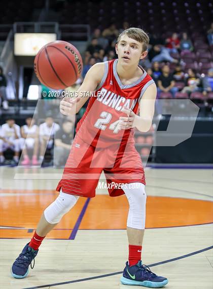 Thumbnail 3 in Duncan @ Baboquivari (AIA 1A Round 1 Playoff) photogallery.